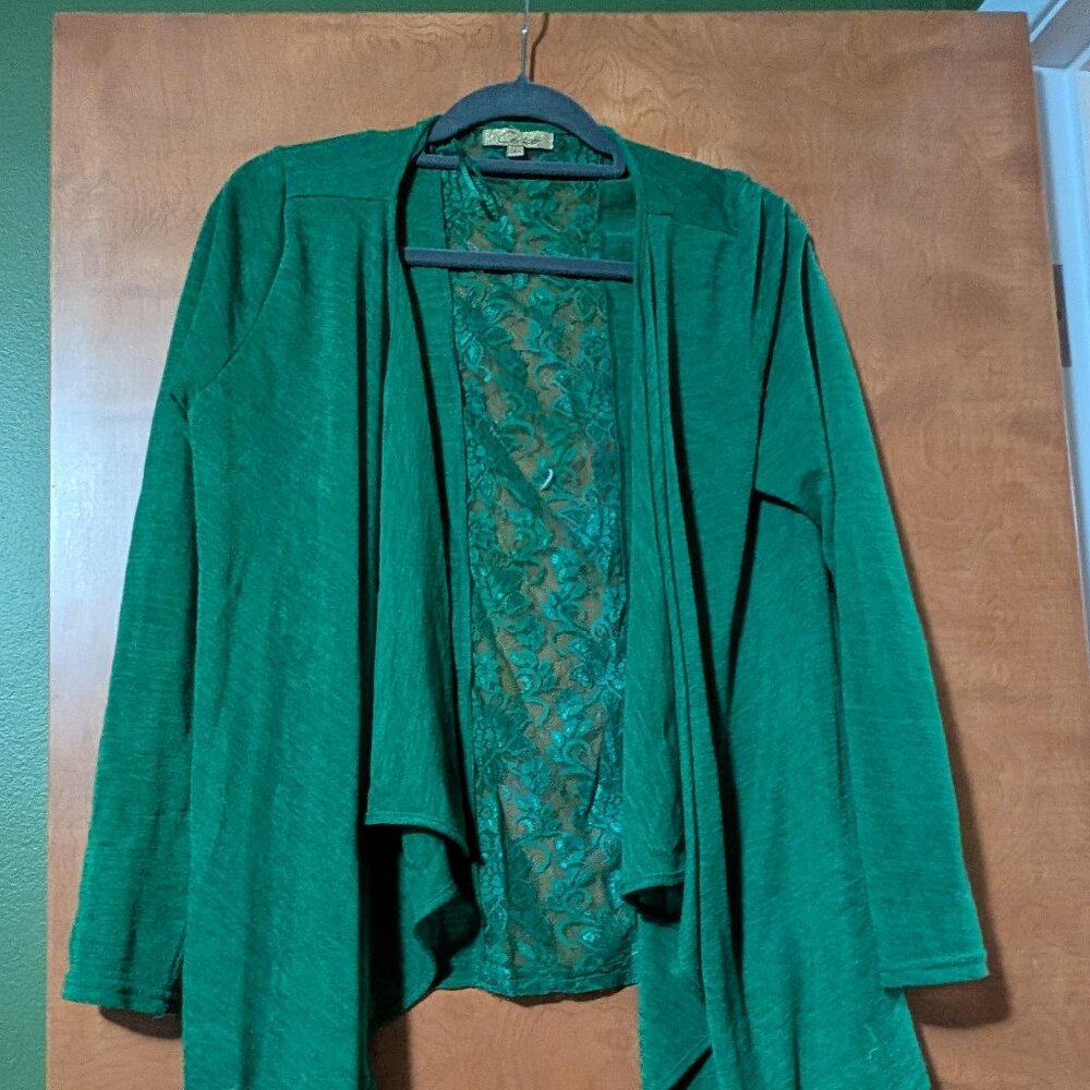 Green cardigan with lace back and 3/4 sleeves